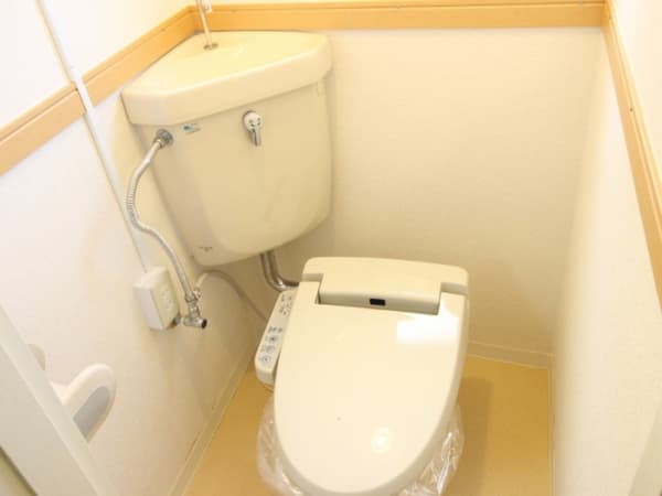Room image 8