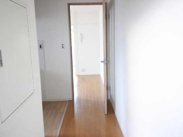 Room image 12