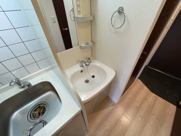 Room image 11