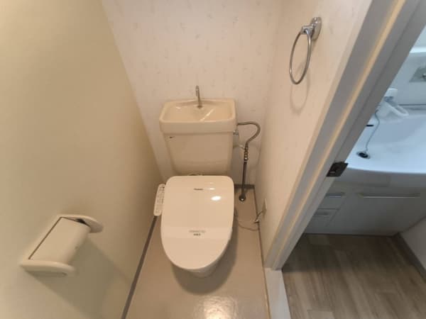 Room image 12
