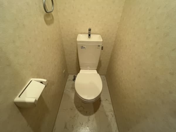 Room image 9