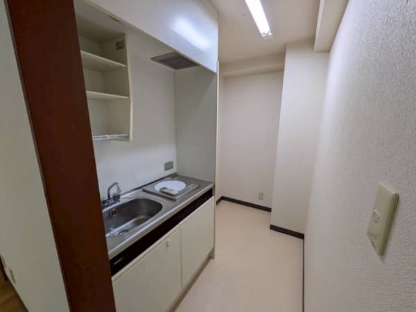 Room image 10