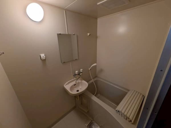Room image 12