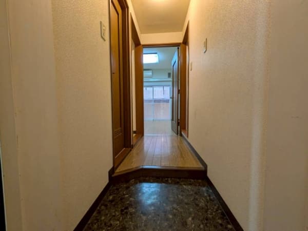 Room image 14