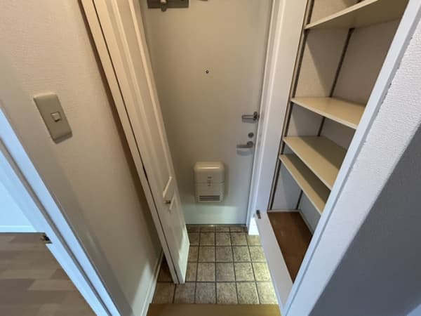 Room image 11