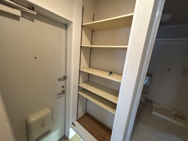 Room image 12