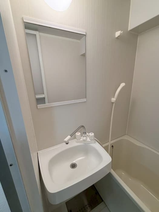 Room image 10