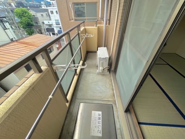 Room image 13