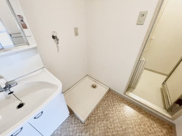 Room image 14