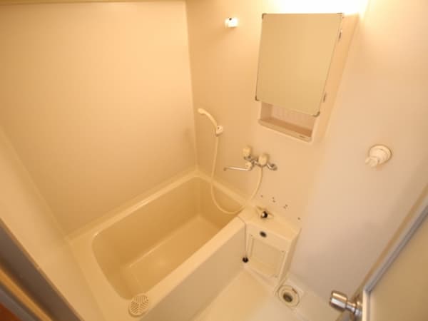 Room image 9