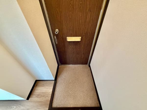 Room image 12