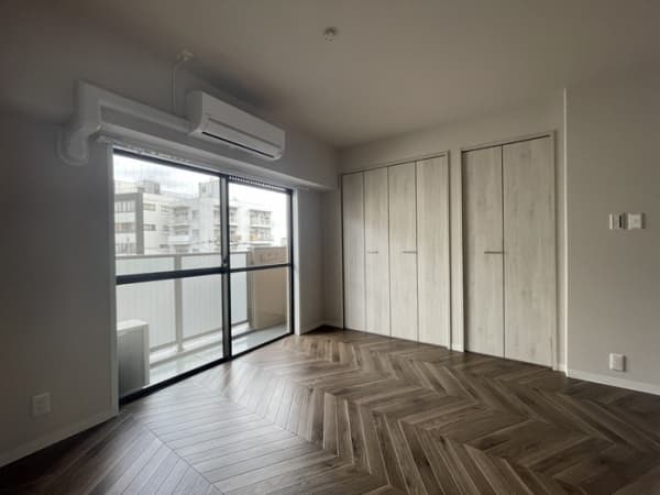 Room image 10
