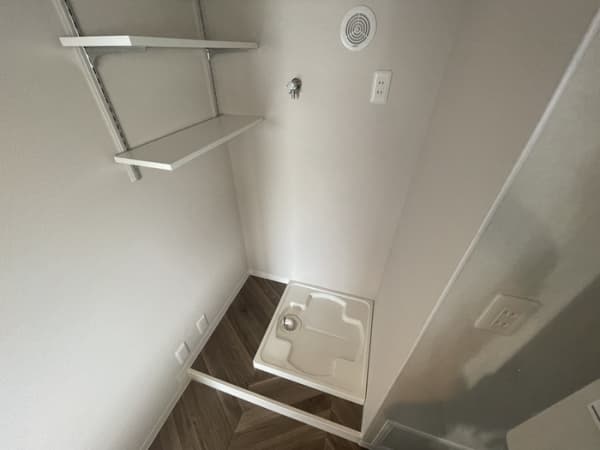 Room image 12