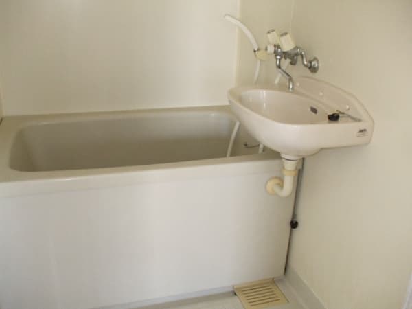Room image 9
