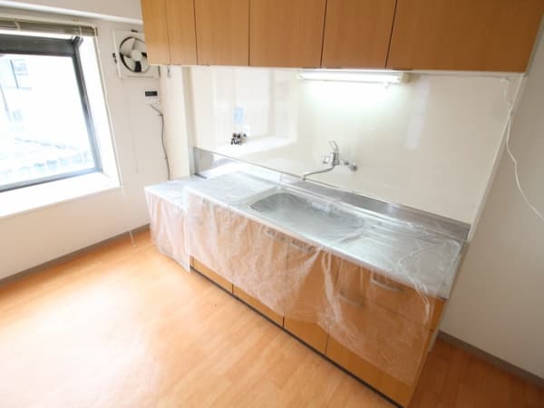 Room image 9
