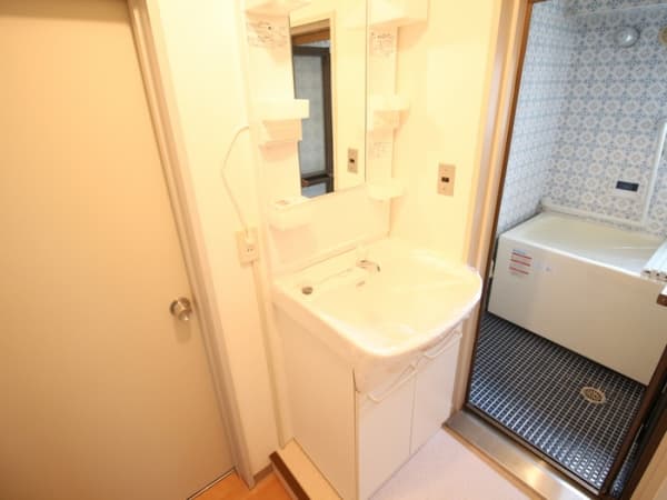 Room image 11