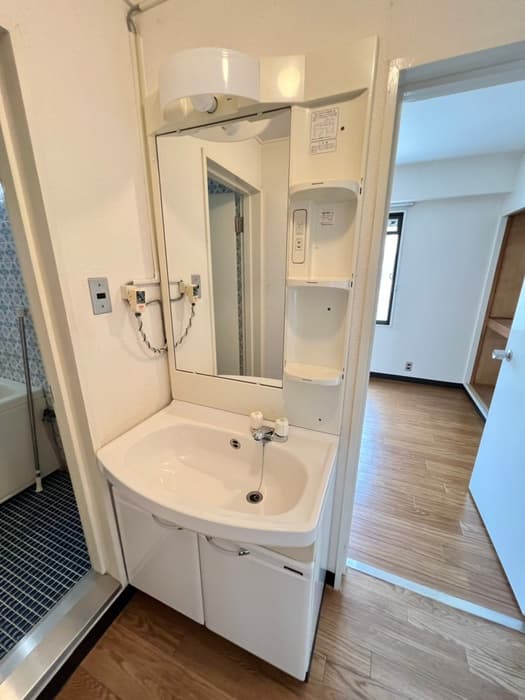 Room image 12