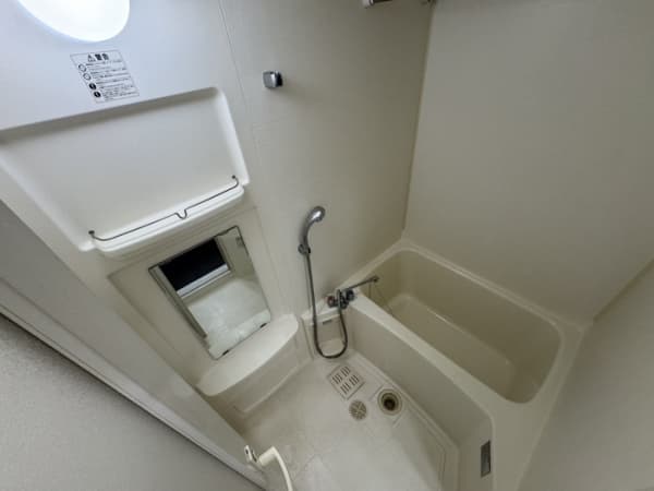Room image 8