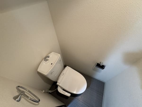 Room image 9