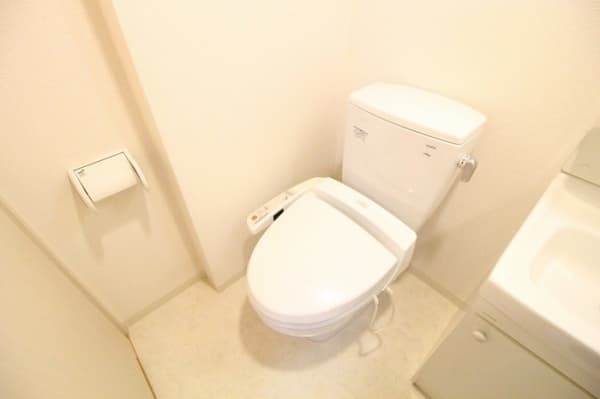 Room image 11