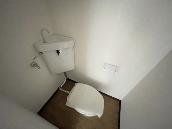 Room image 11