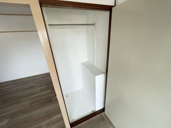 Room image 14