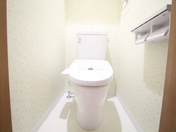 Room image 8