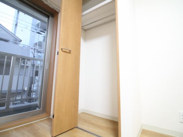 Room image 11