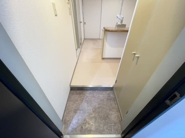 Room image 12