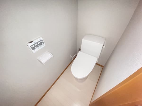 Room image 11