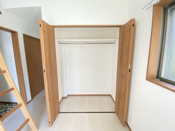Room image 13