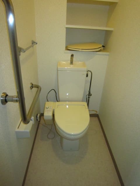 Room image 11