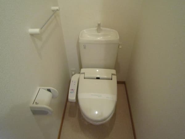 Room image 12
