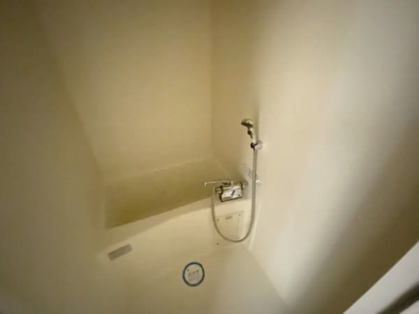 Room image 11