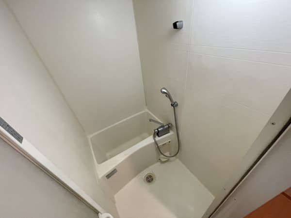 Room image 10