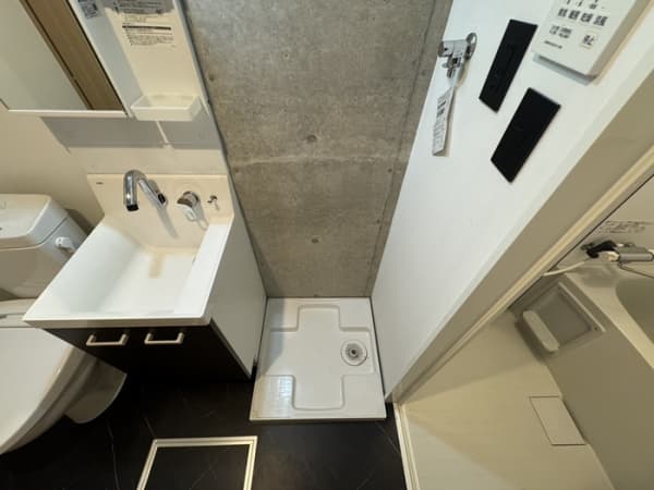 Room image 13