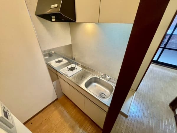 Room image 9