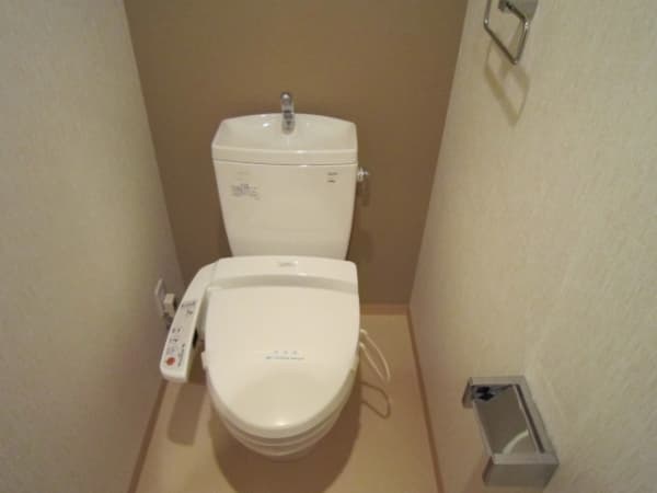 Room image 11