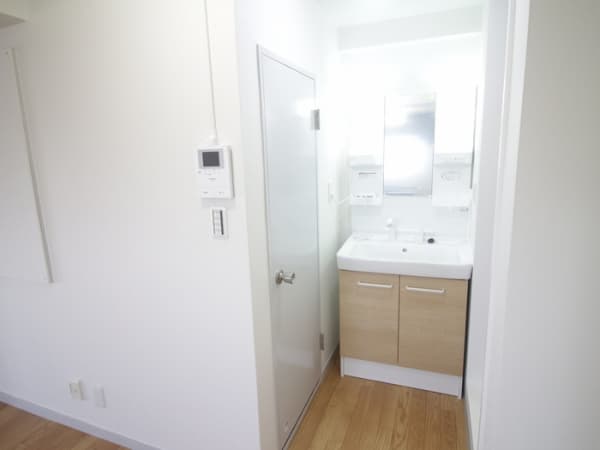 Room image 12