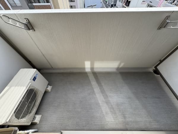 Room image 12