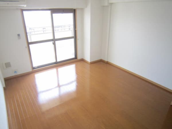 Room image 12