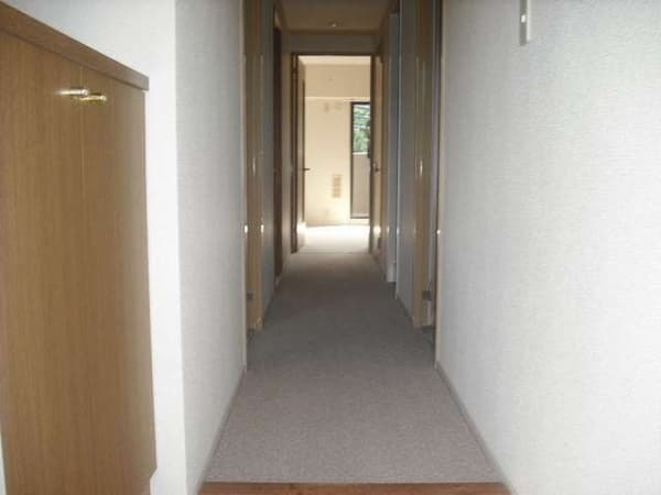 Room image 13