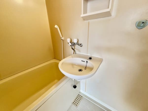 Room image 13