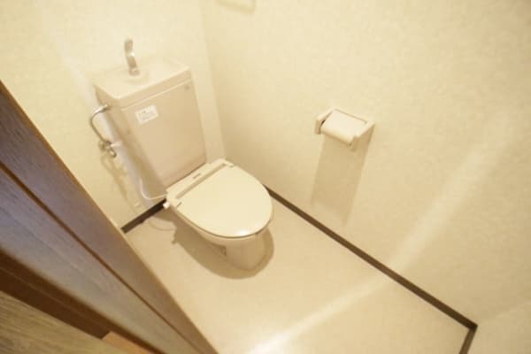 Room image 9