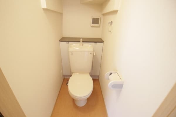 Room image 11