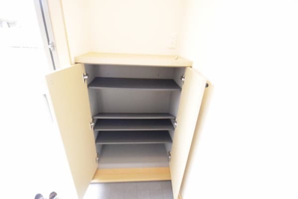 Room image 12