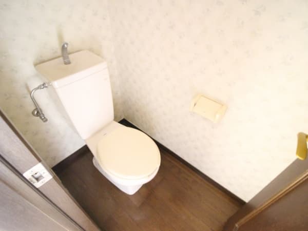 Room image 10