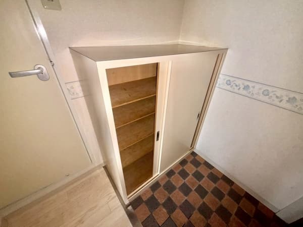 Room image 13