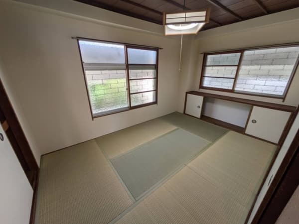 Room image 11