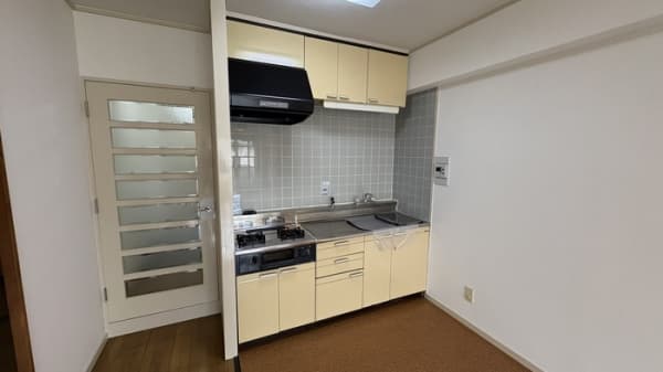 Room image 9